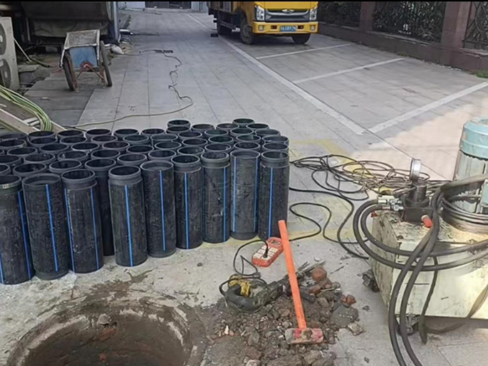 平山PE置换管厂家 DN315置换管 非开挖管短管置换